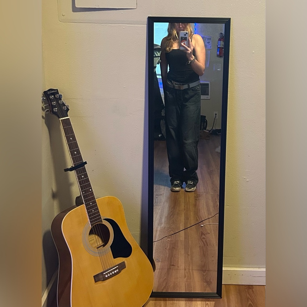 Baggy dark wash jeans